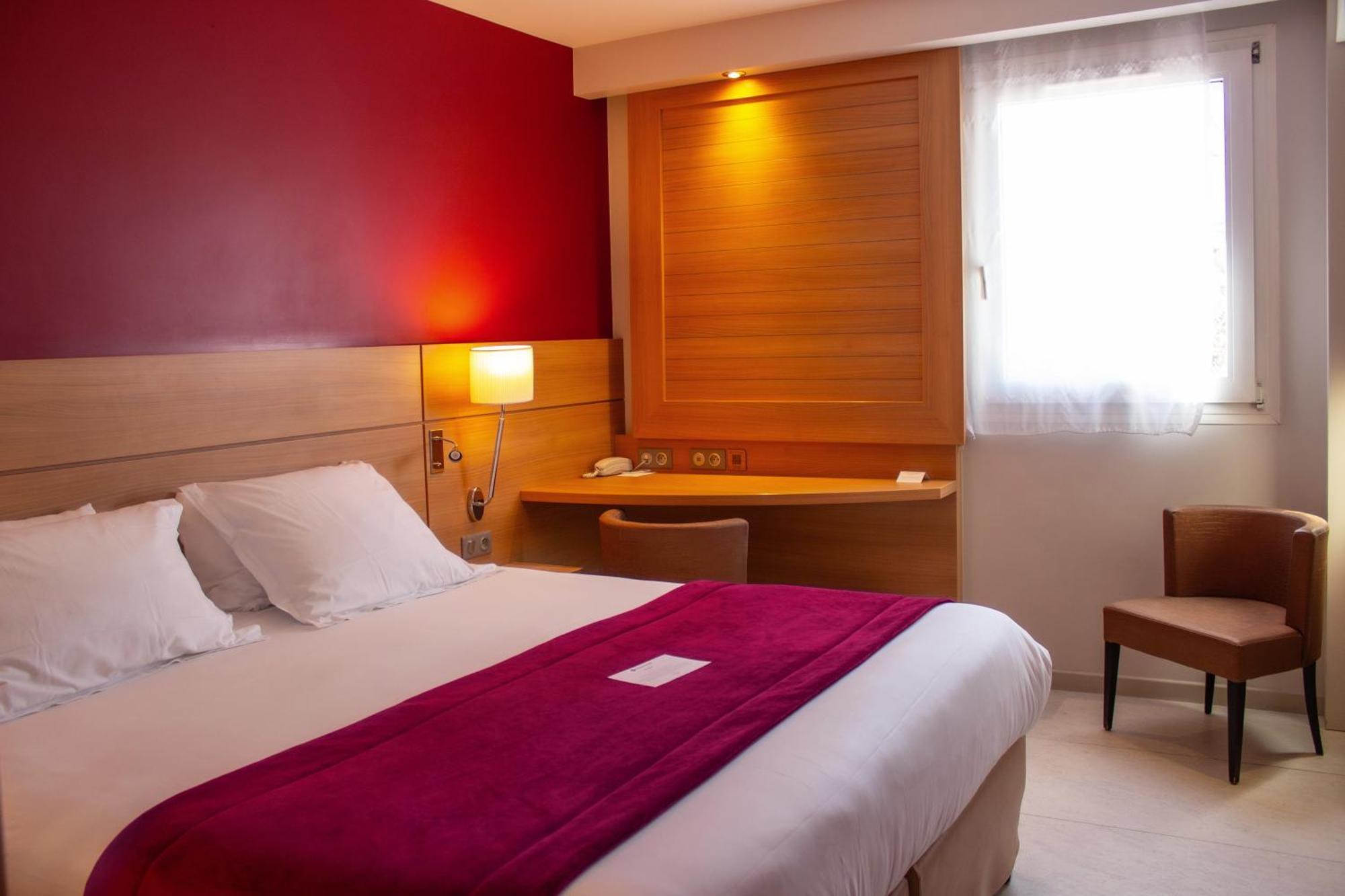 เบสต์ เวสเทิร์น พลัส เลอ ลาวาแร็ง Hotel อาวีญง ภายนอก รูปภาพ
